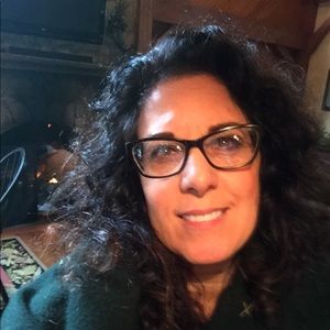 Meet your Posher, Bobbie